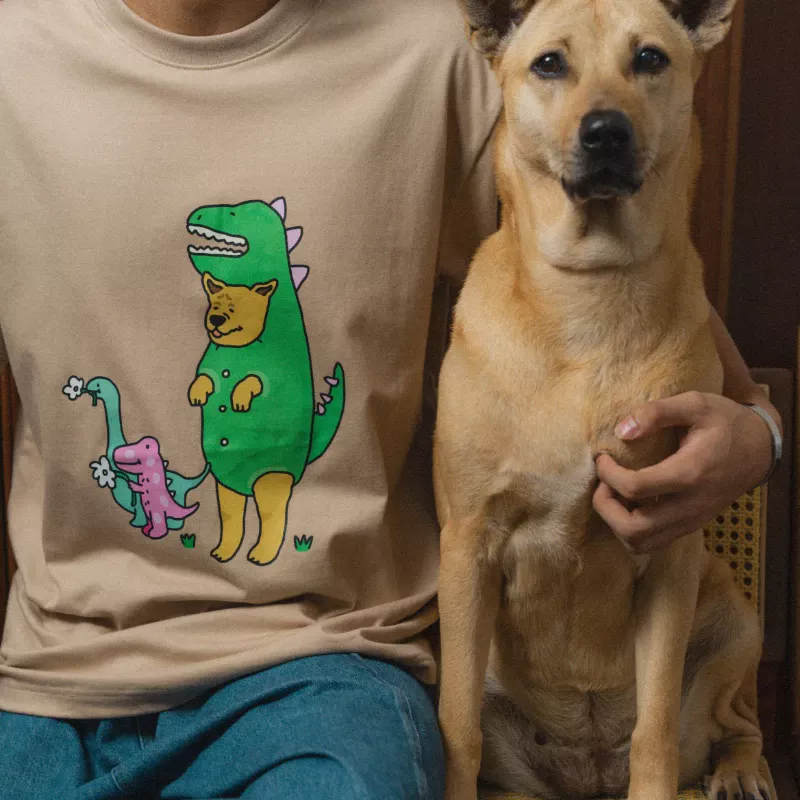 เสื้อลายสนิม in animal  สีเบจ